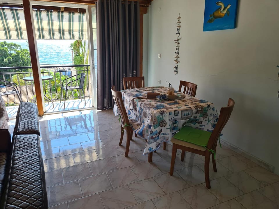 Balcony/Terrace, Dining area