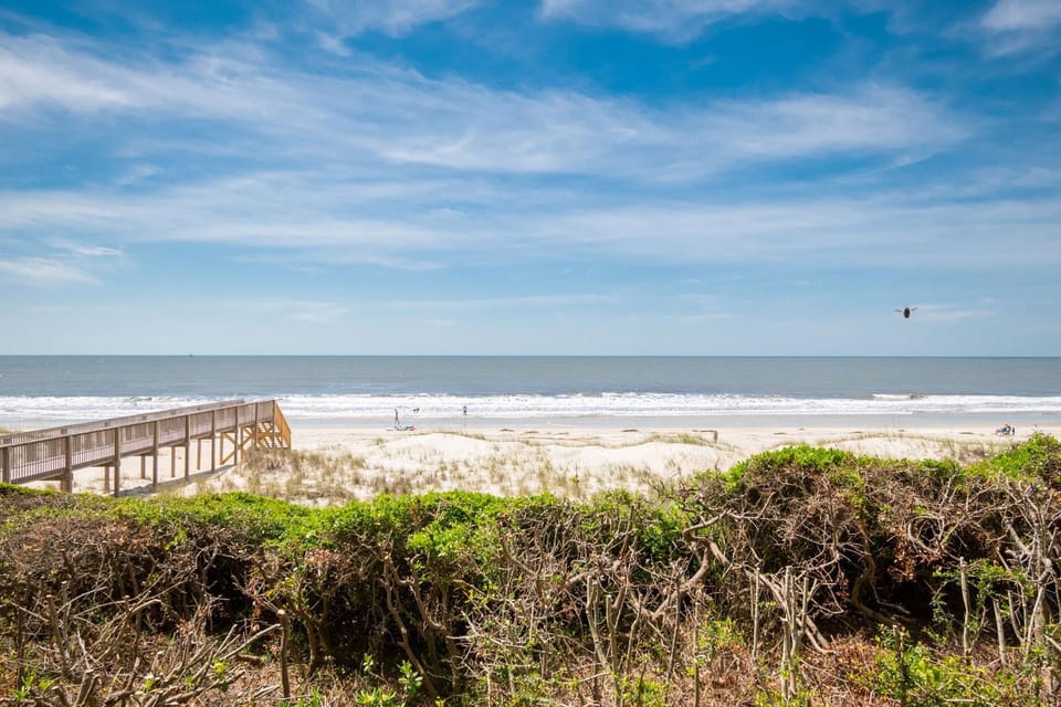 Beach Therapy by Oak Island Accommodations Apartment in Caswell Beach