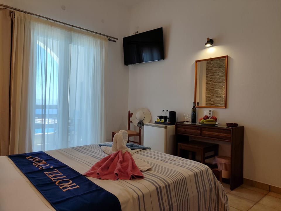 Corali Hotel Hotel in Paros, Greece