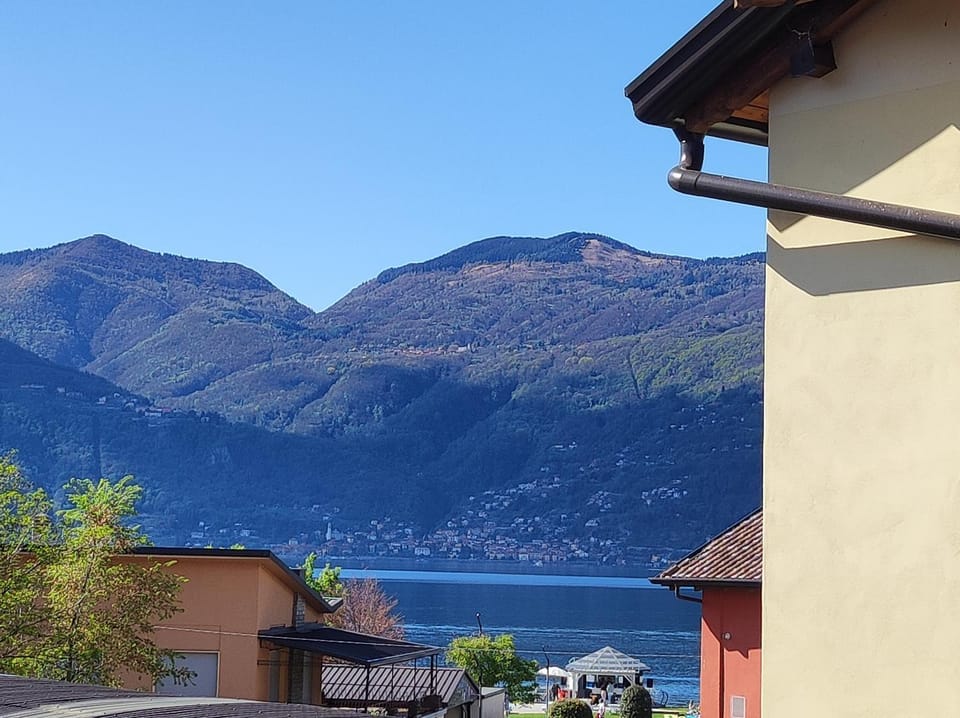 Residenza al Lago House in Canton of Ticino