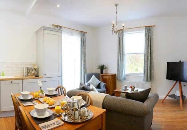 Six Matlock Apartment - Gorgeous apartment, stunning sea views House in Filey