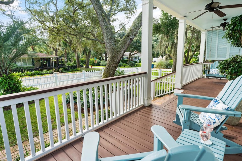 Anastasia’s Burrow - 629 Oak St House in Saint Simons Island