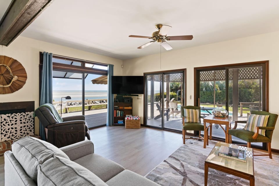This is It - 4314 Sixteenth Street House in Saint Simons Island