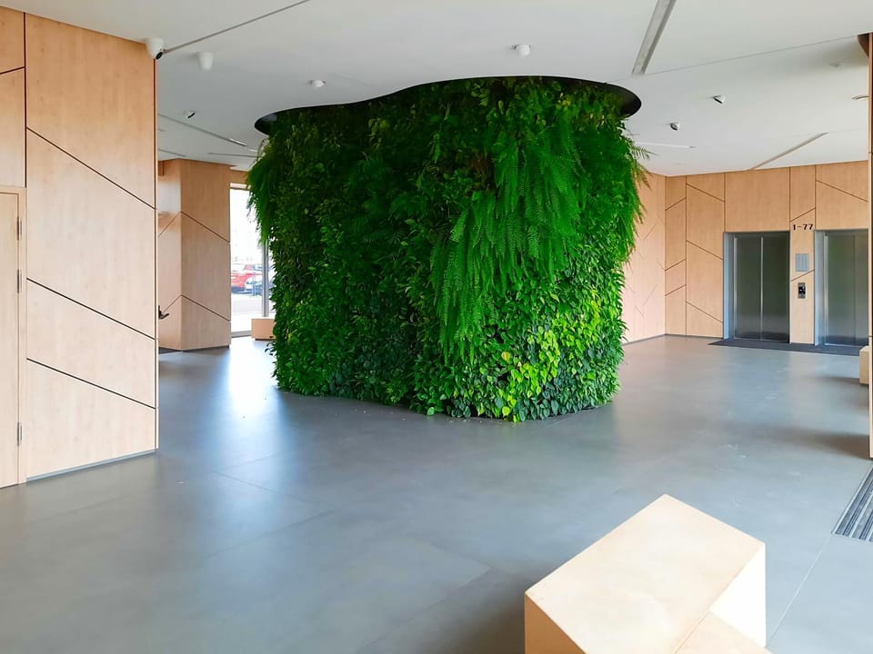 Facade/entrance, View (from property/room)