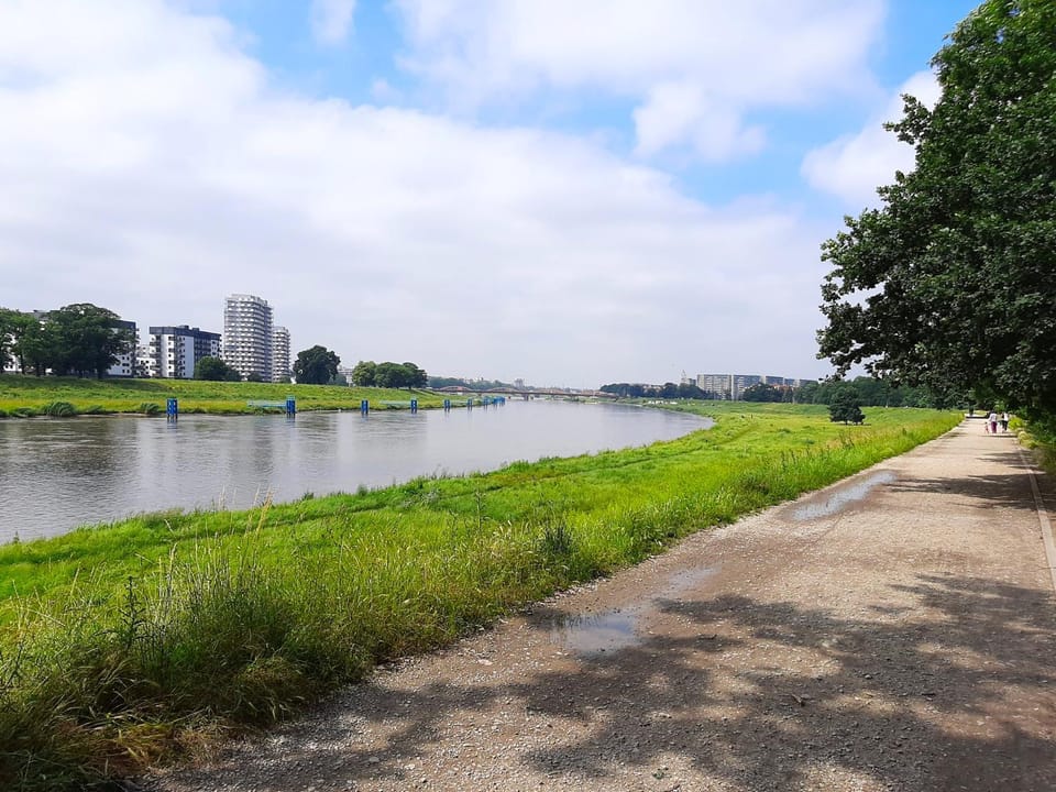 Property building, Spring, Day, Neighbourhood, Natural landscape, River view