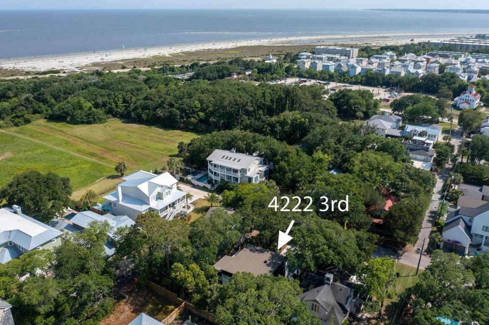 Zen-N-Sea - 4222 Third St House in Saint Simons Island