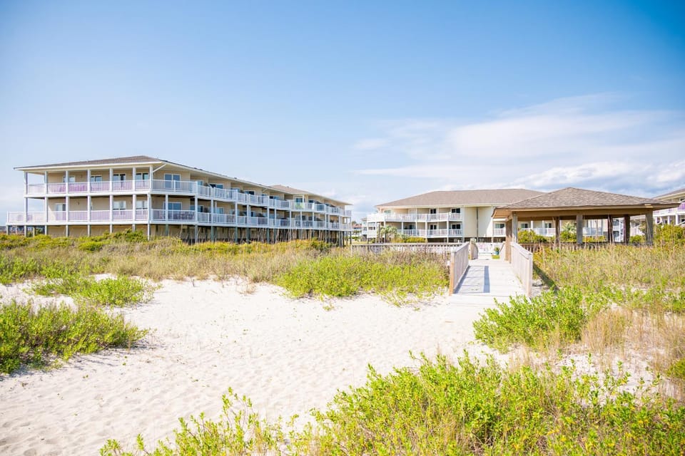 Riverwatch by Oak Island Accommodations Apartment in Oak Island