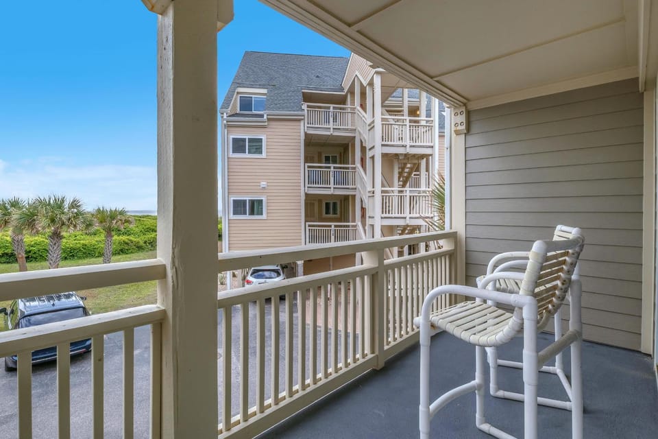 The Three Palms by Oak Island Accommodations Apartment in Caswell Beach