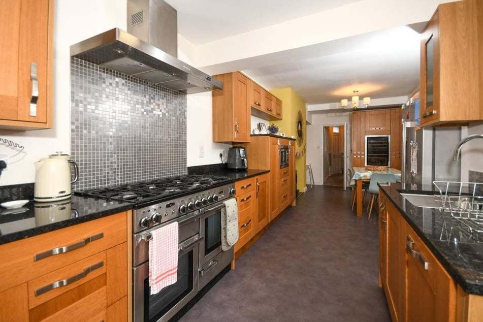 No 3 Brooklands - Central location House in Filey