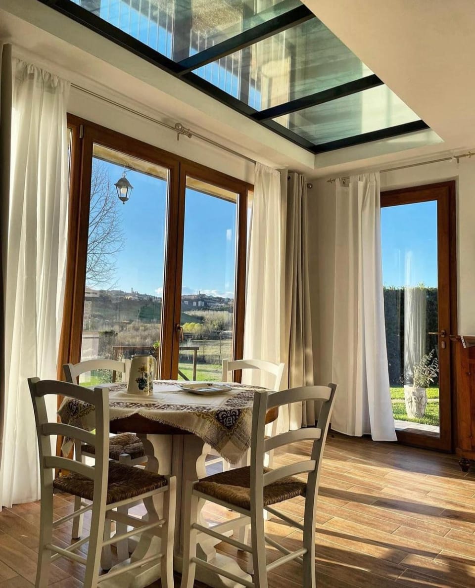 Natural landscape, View (from property/room), Living room, Seating area, Dining area, kitchen