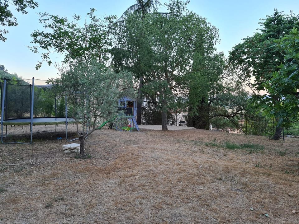 Garden, Garden