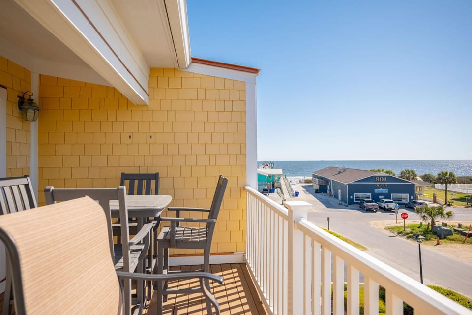 Sea Tales by Oak Island Accommodations Apartment in Oak Island