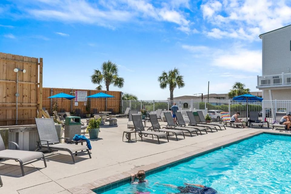 Dolphy Daze by Oak Island Accommodations Apartment in Oak Island