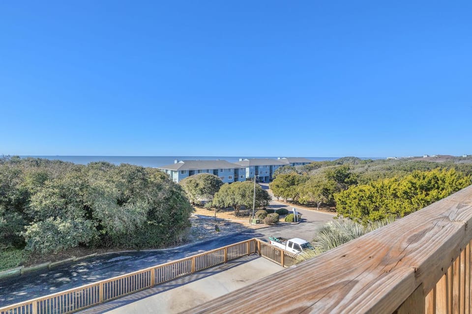 Sea-Nic View by Oak Island Accommodations Apartment in Caswell Beach