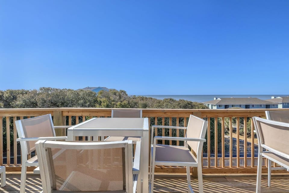 Sea-Nic View by Oak Island Accommodations Apartment in Caswell Beach