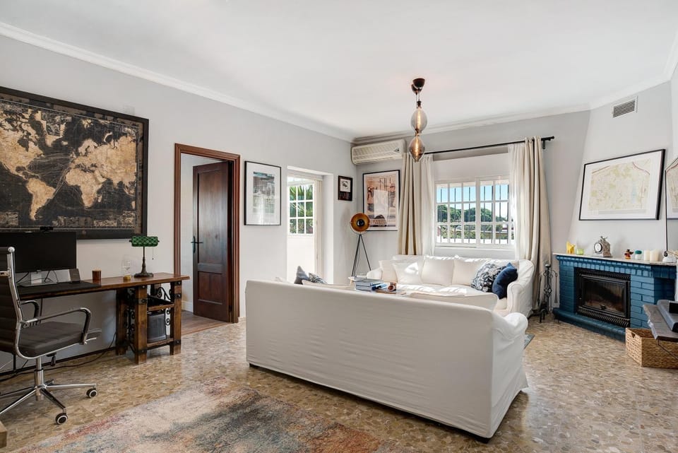Property building, Living room