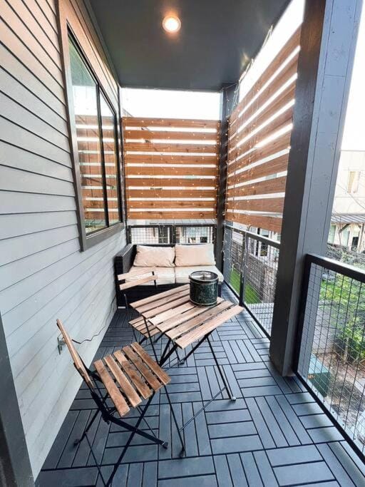 Cozy Townhouse near The Pearl & Riverwalk House in San Antonio