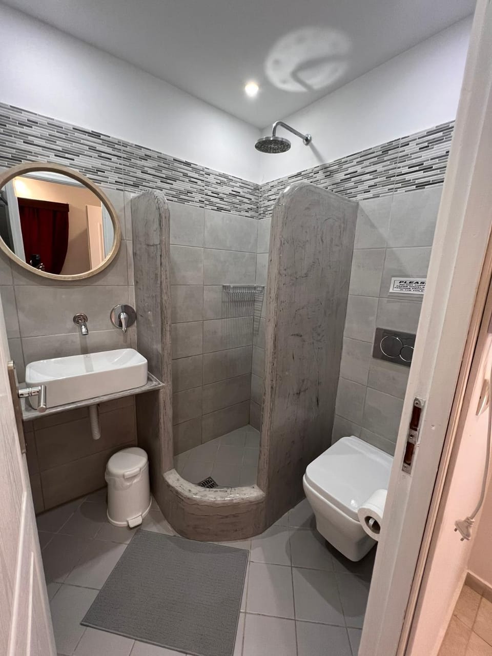 Birds Villa Apartments with Heated Pool - Including Car and Breakfast Apartment hotel in Perissa