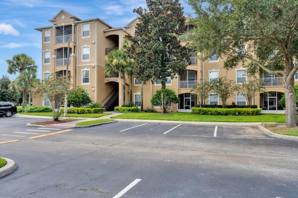 Property building, Parking