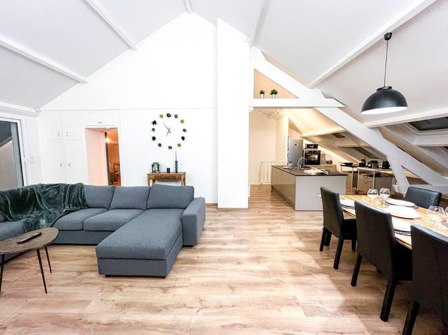 Le Rousseau • Haut standing • Duplex • Centre-ville Apartment in Centre-Val de Loire