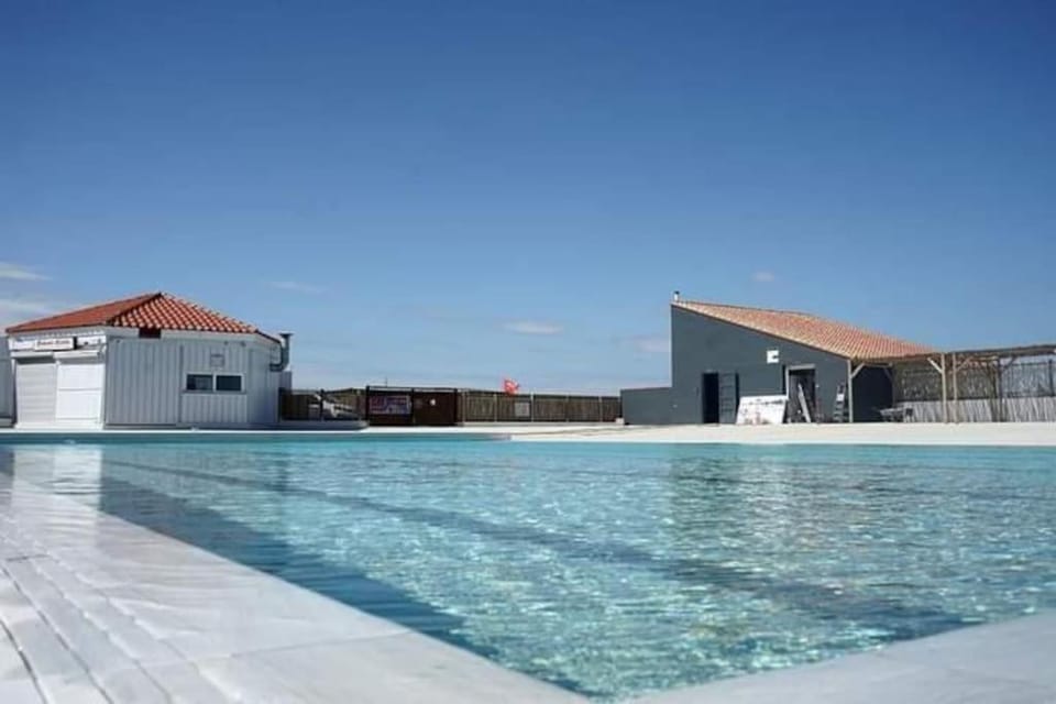 Le Barcarès - T2+MEZZ climatisé - Piscine et mer Apartment in Le Barcarès