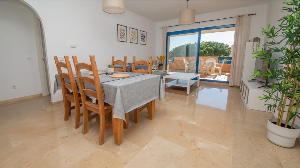 Duquesa Suites 206 Apartment in Costa del Sol
