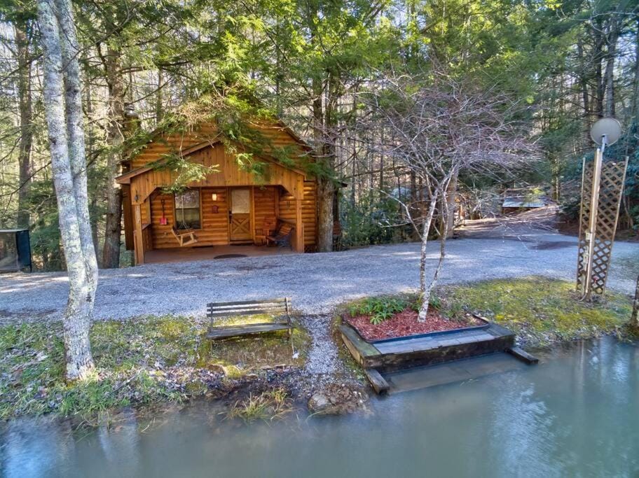 Fishing Frenzy Funhouse House in Sevier County