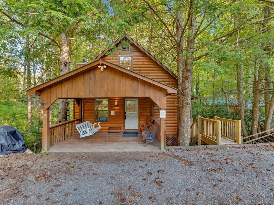 Fishing Frenzy Funhouse House in Sevier County