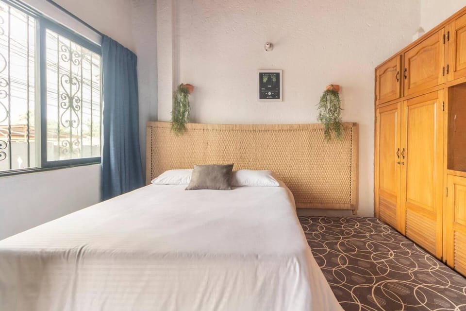 Bed, Photo of the whole room, wardrobe