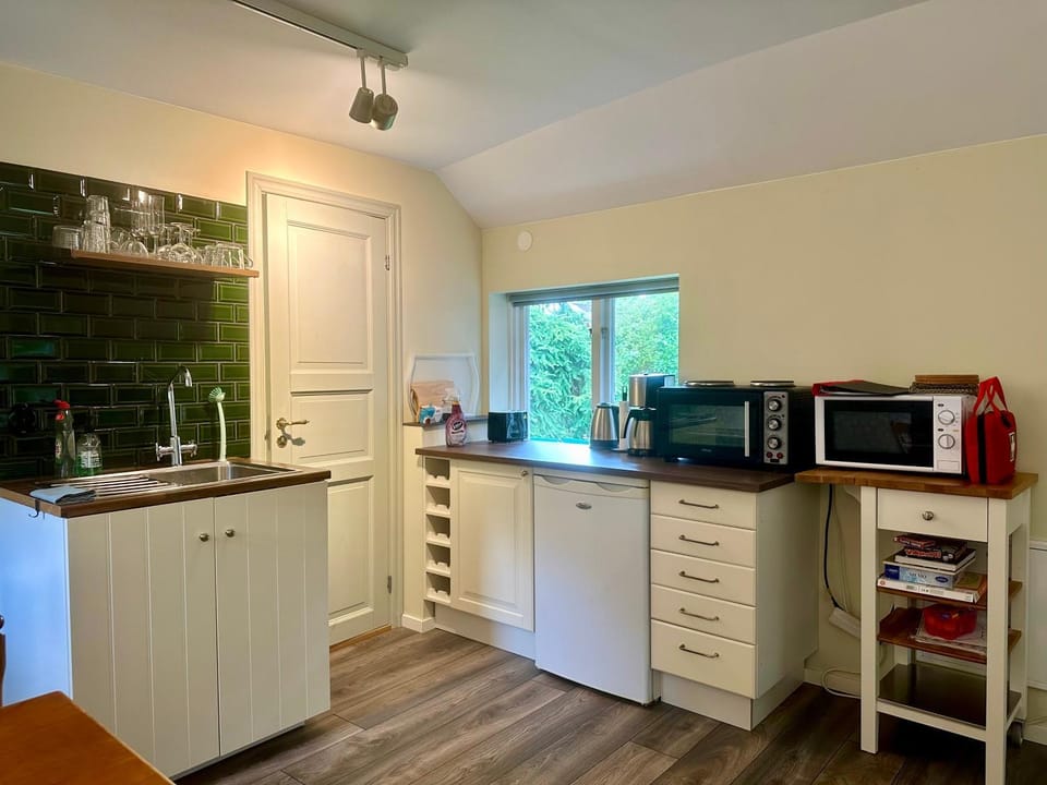 Coffee/tea facilities, Kitchen or kitchenette, minibar