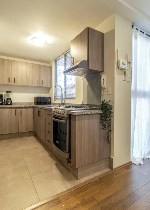 ¡Hermoso Departamento en el corazón de Roma Norte! Apartment in Mexico City
