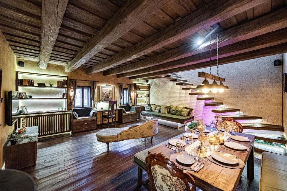 Living room, Dining area