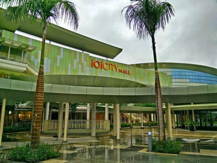 Shopping Area
