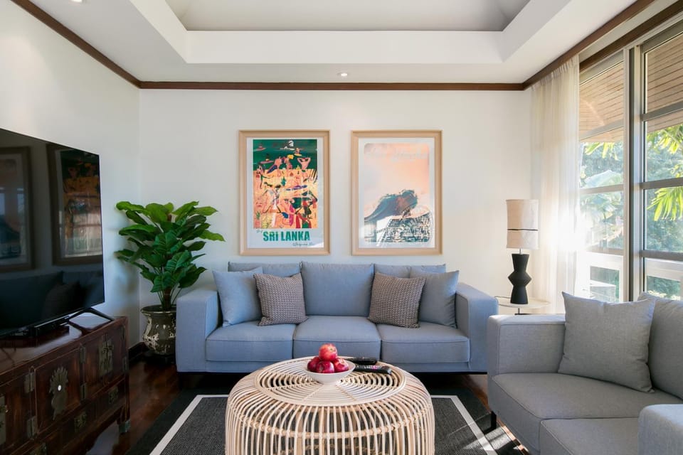 Communal lounge/ TV room