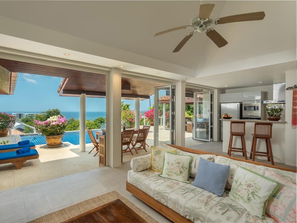 Living room, Pool view, Swimming pool