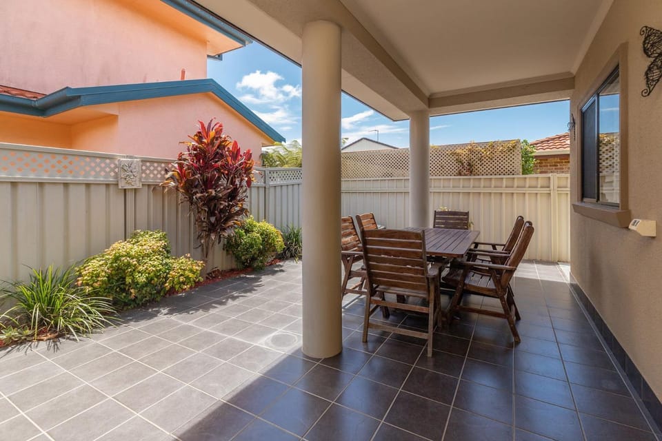 Patio, Balcony/Terrace
