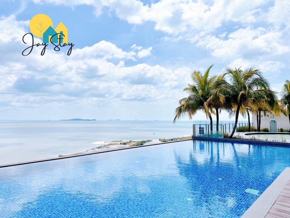 SilverScape Residence I Luxury 2-4 BR I 6-11 pax I Bathtub I Seaview I Infinity Pool I Jonker St I City Centre by Jay Stay Management Apartment in Malacca