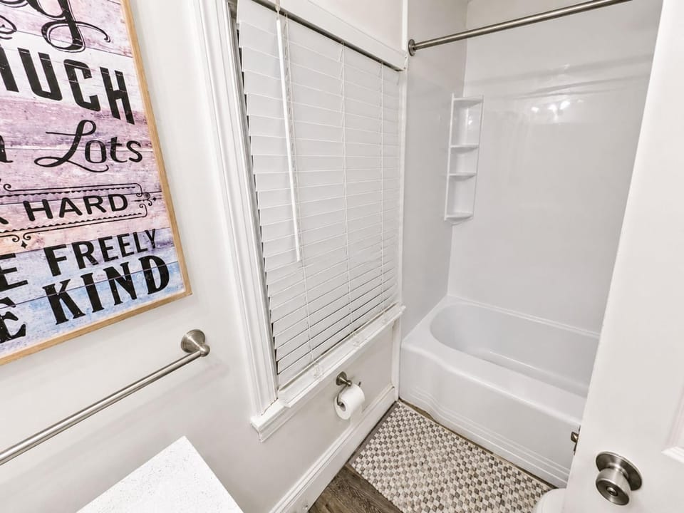 Bathroom, Bath