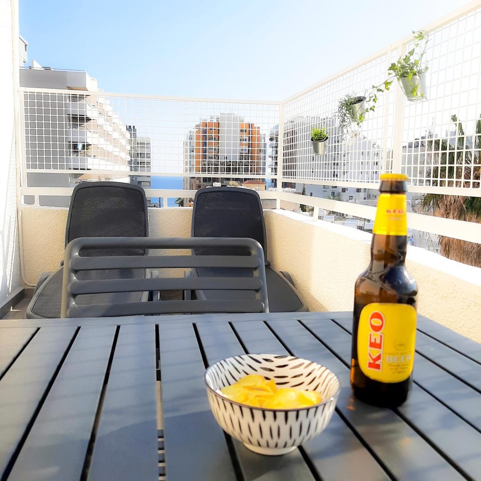 Sea Breeze Central, 2bed Apartment in Limassol City