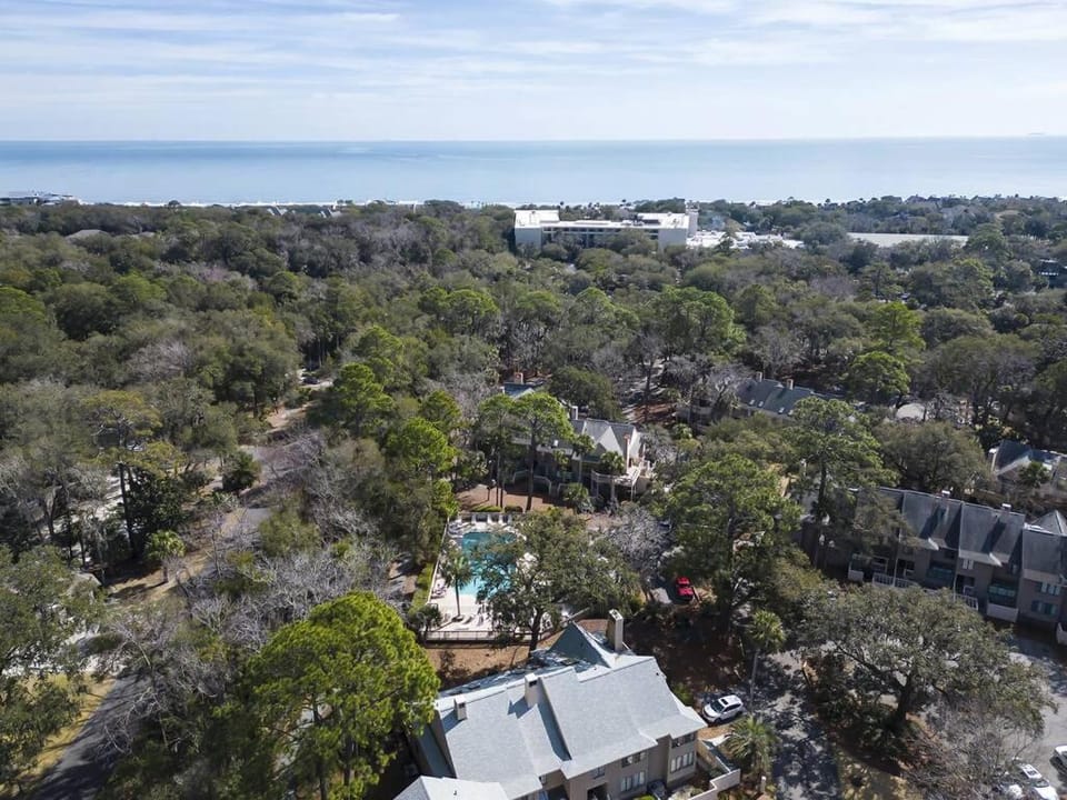 King Queen Twin and Sleeper Sofa Updated Bikes & Beach Gear included House in Hilton Head Island
