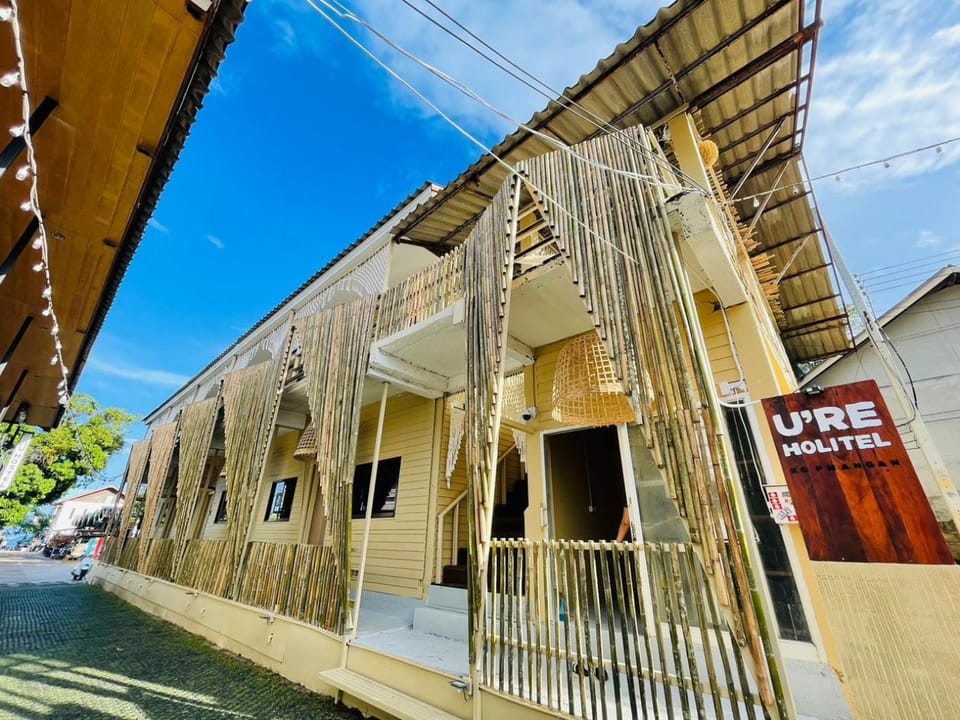 Property building, Facade/entrance