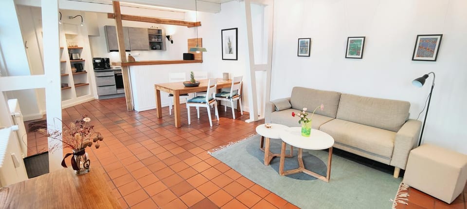 Kitchen or kitchenette, Living room, Dining area