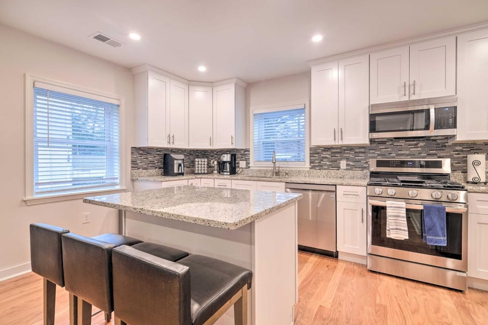 Washington, DC, Vacation Rental By Arboretum Apartment in District of Columbia