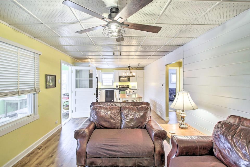 Green Lake Vacation Home w/ Screened Porch! House in Wisconsin