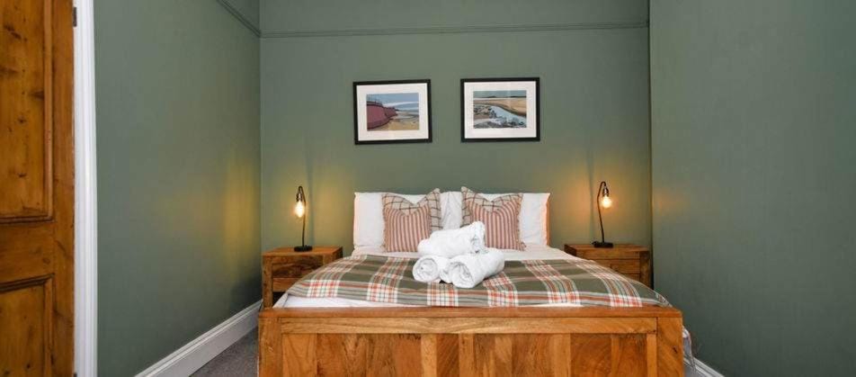 Rydal House - central location and stylish interiors House in Filey
