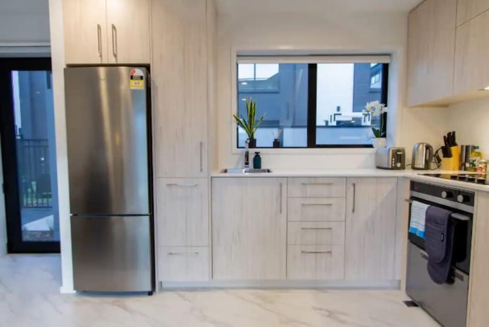Facade/entrance, Coffee/tea facilities, Kitchen or kitchenette, Decorative detail, hair dresser, pet friendly, stove, toaster