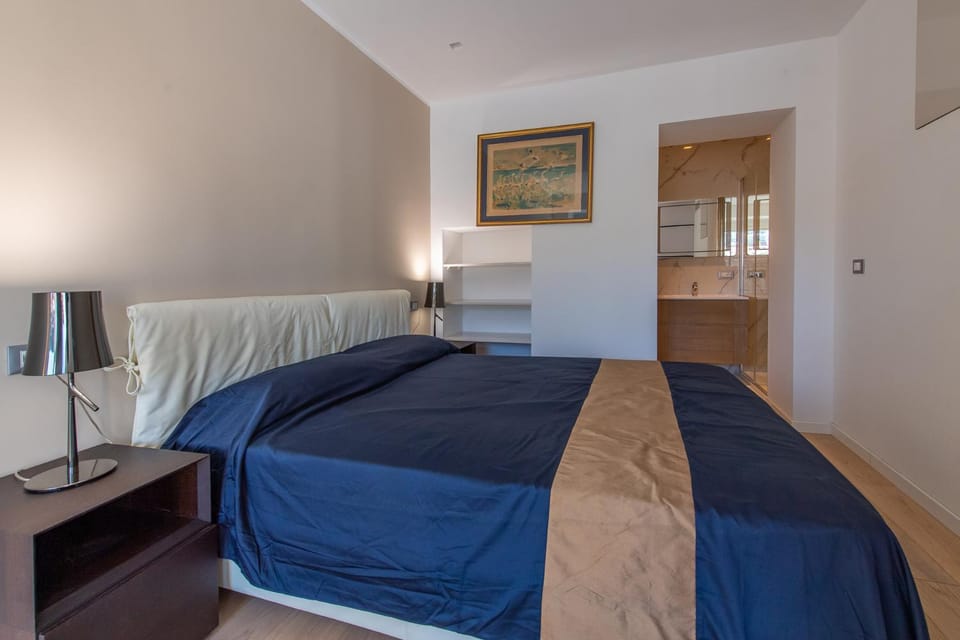 Sea view, vue sur la mer Port De Nice - Appartement de charme 2 P Apartment in Nice