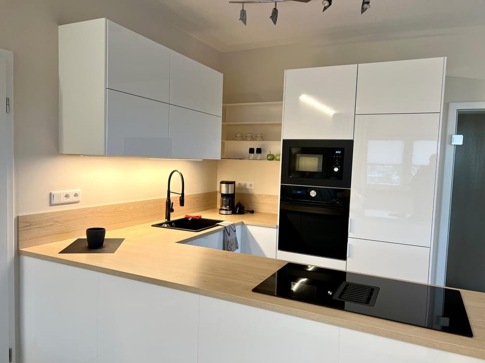 Coffee/tea facilities, Kitchen or kitchenette, dishwasher, minibar, pet friendly