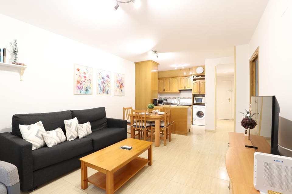 Adorable apartment 60m from the beach by Hometels Apartment in Port de Sagunt