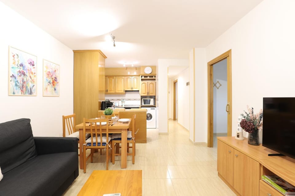 Adorable apartment 60m from the beach by Hometels Apartment in Port de Sagunt